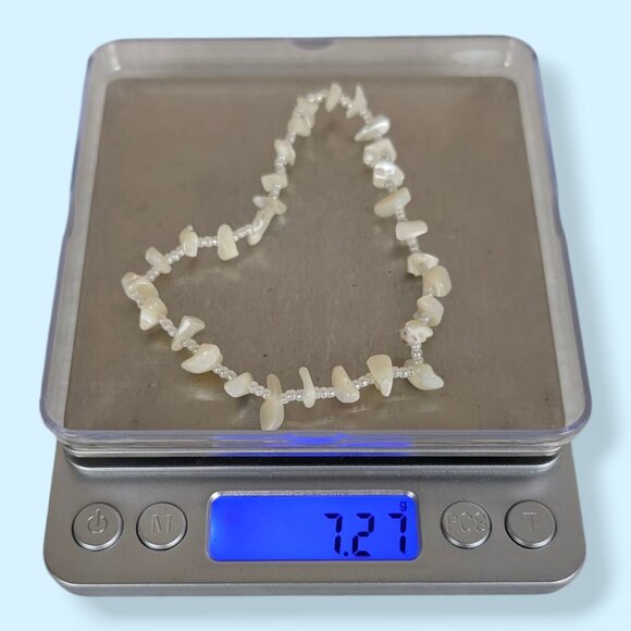 Mother of Pearl Chip Beaded Stretch Bracelet - Picture 5 of 5